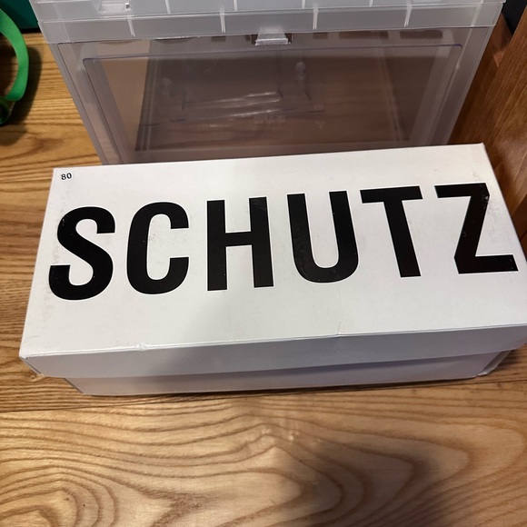 SCHUTZ Helene Kitten Heel in Deluxe Nappa Pearl - Picture 9 of 10